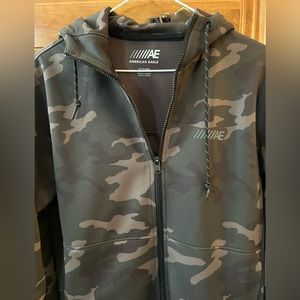 Men’s American Eagle Camo Hoody. Adult Small